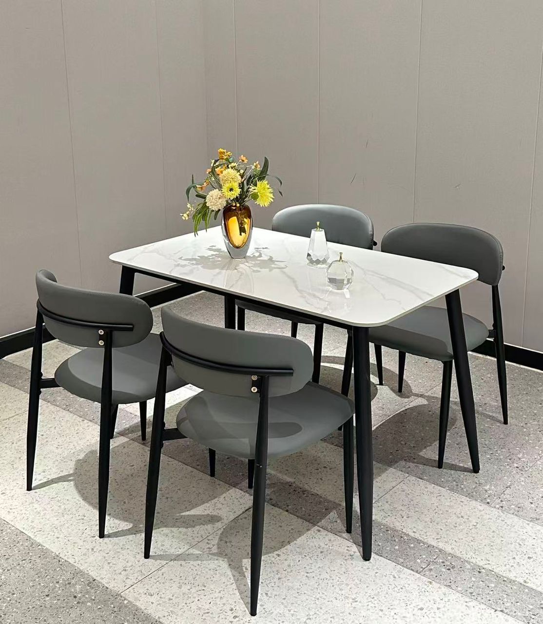 5seater contemporary dining